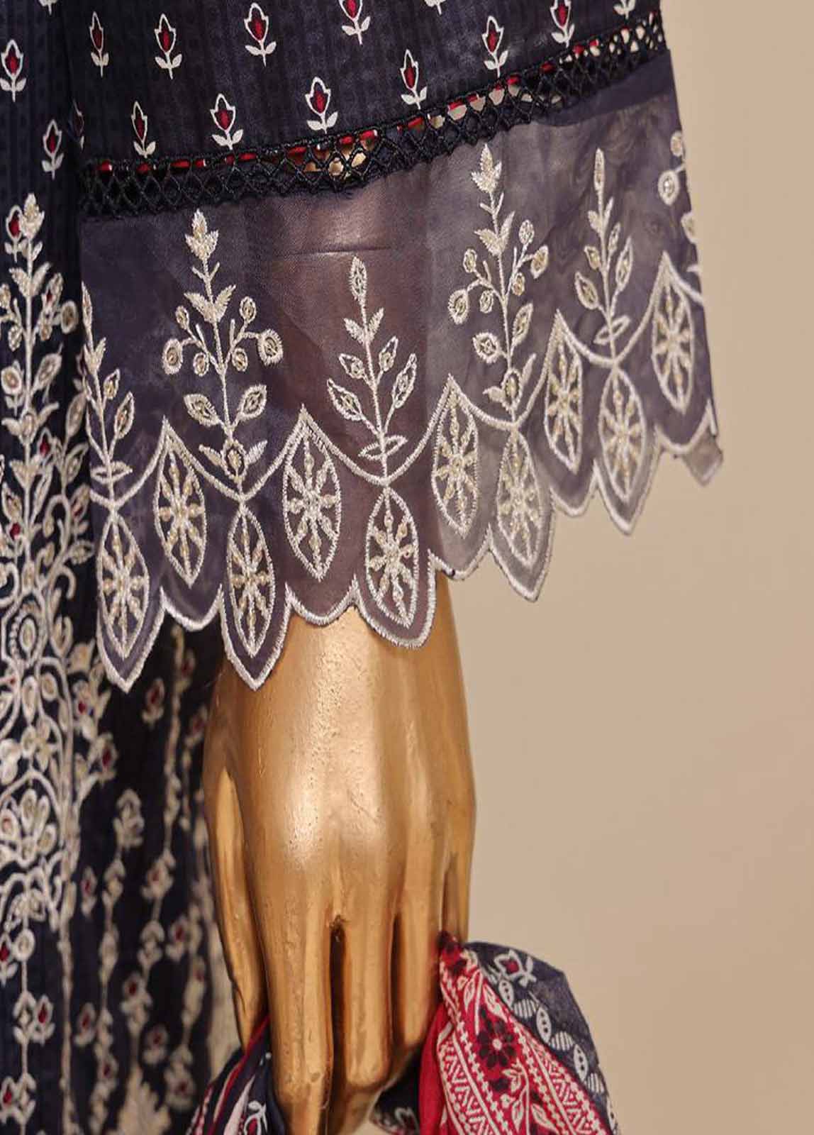 SME-752 -3 Piece Embroidered Stitched Suit - Image 4