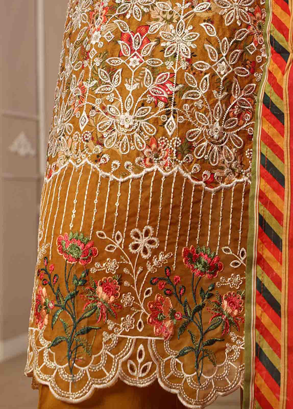 WCE-001 -3 Piece Embroidery Stitched Suit - Image 3