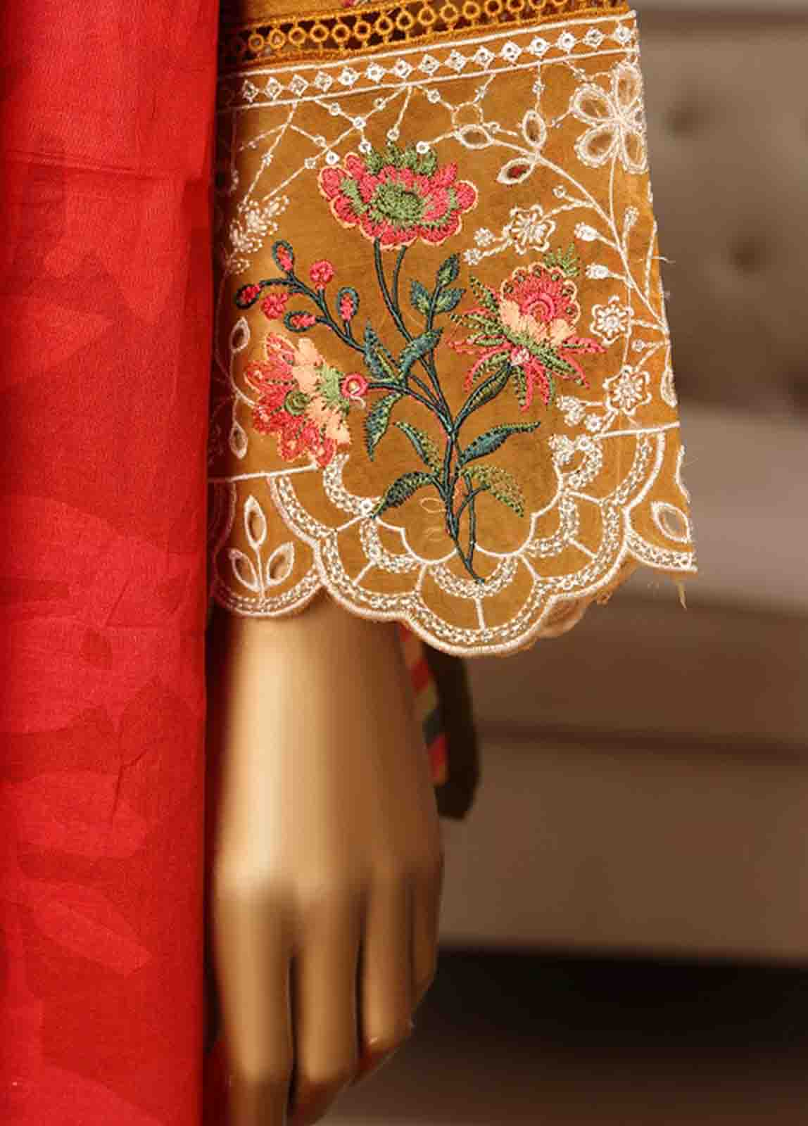 WCE-001 -3 Piece Embroidery Stitched Suit - Image 4